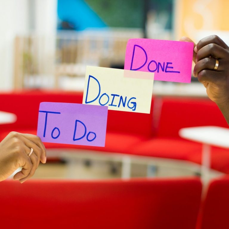 Image de post-its "To do", "Doing" et "Done"
